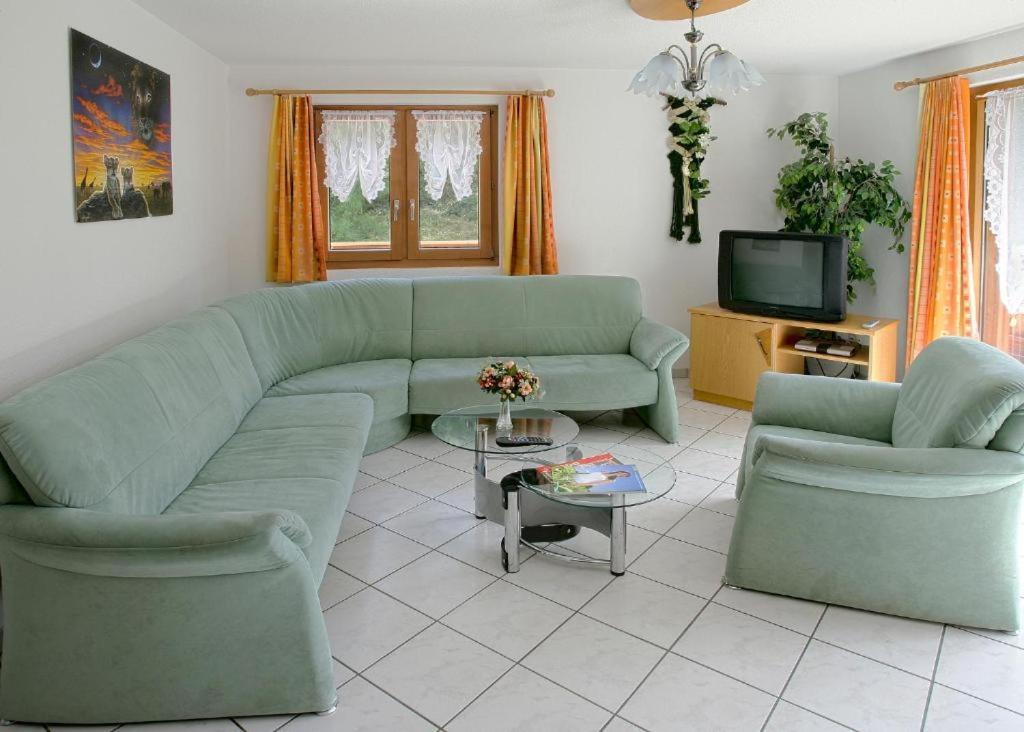 סאס-אלמאגל Appartement Flora מראה חיצוני תמונה